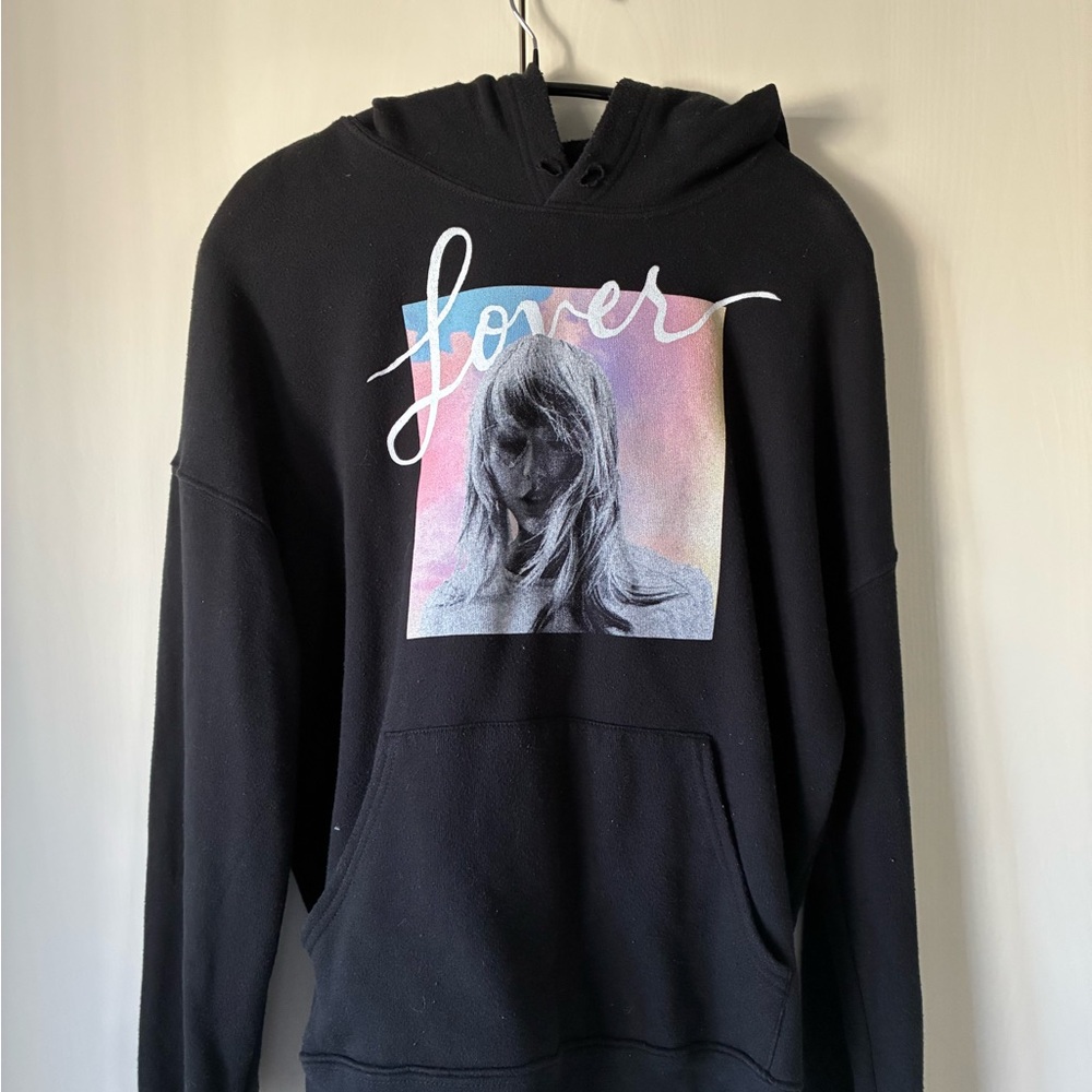 Taylor Swift Lover Black Hoodie *Missing drawstring*